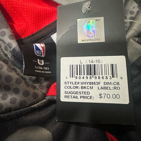 NBA Chicago Bulls Youth Hoodie Retails for $70 - Picture 7 of 7